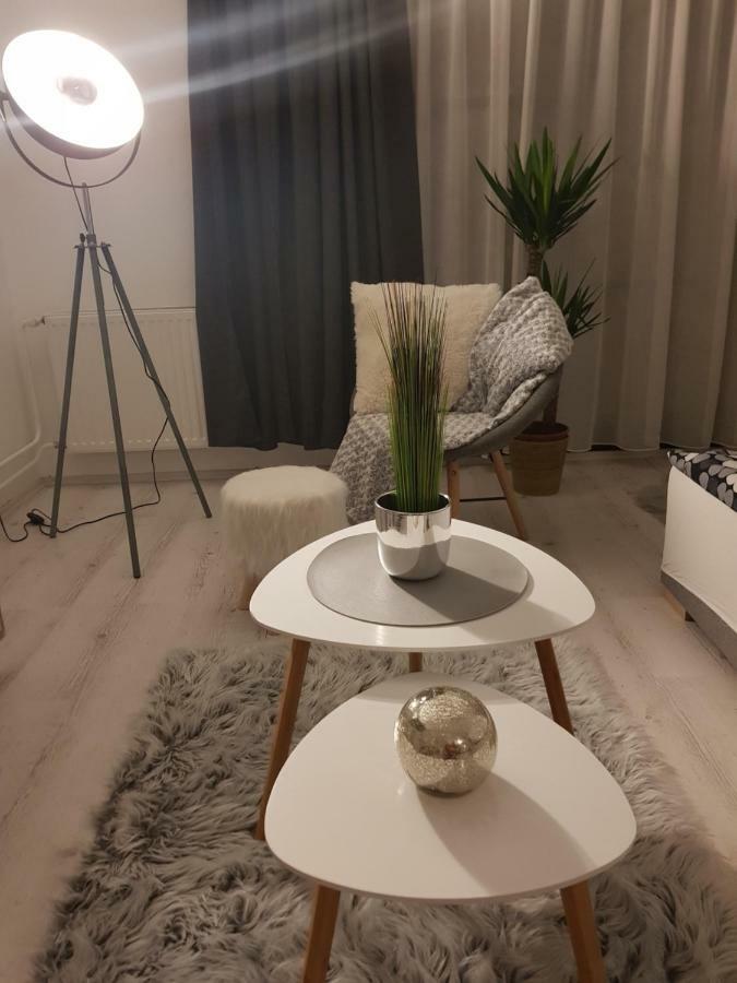 Downtown'S Pearl Apartment Beci Exterior foto